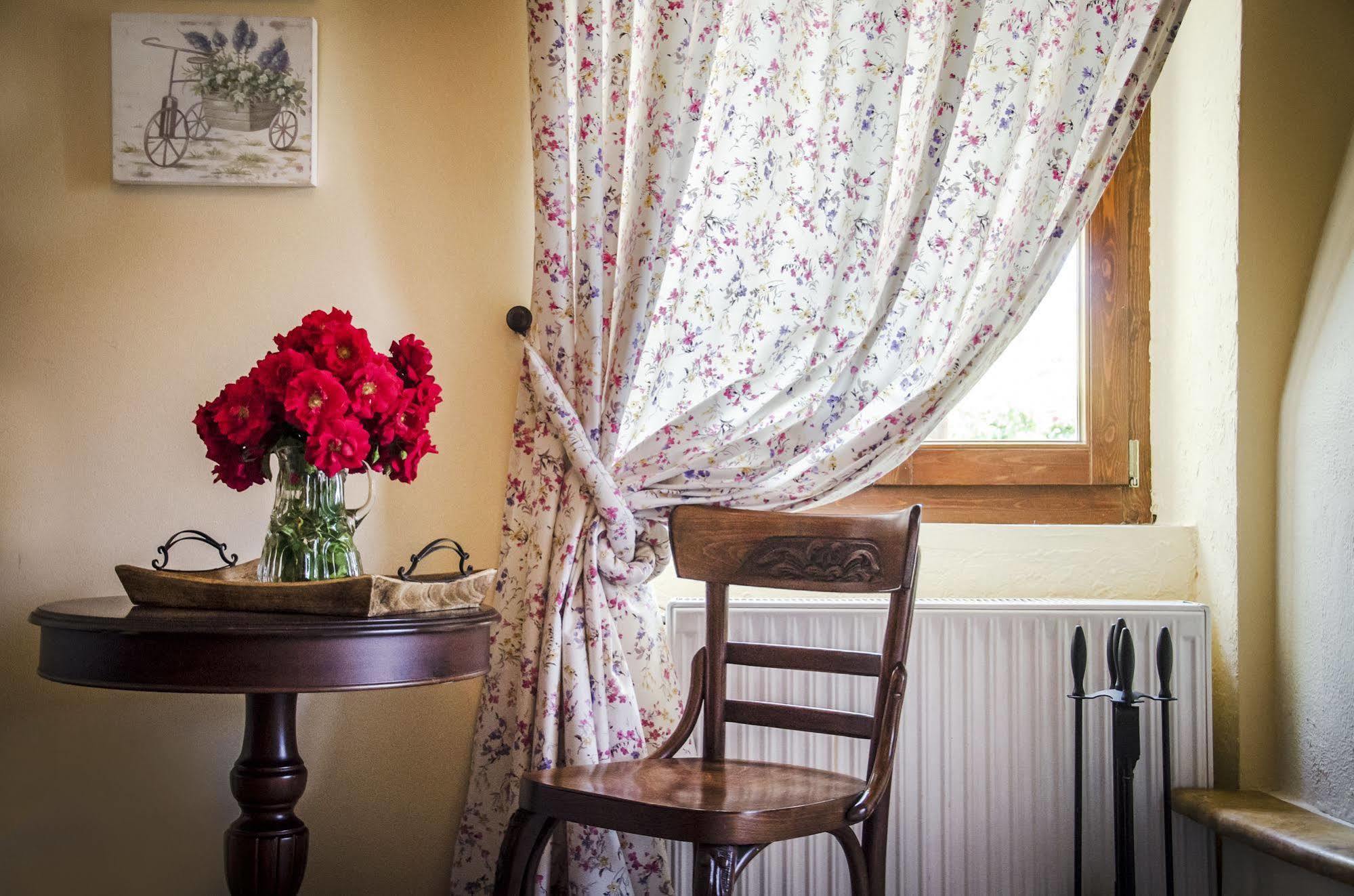 Triantafillies Guesthouse Портария Экстерьер фото